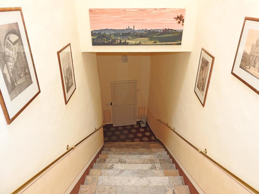 Appartamenti Siena Centro ภายนอก รูปภาพ