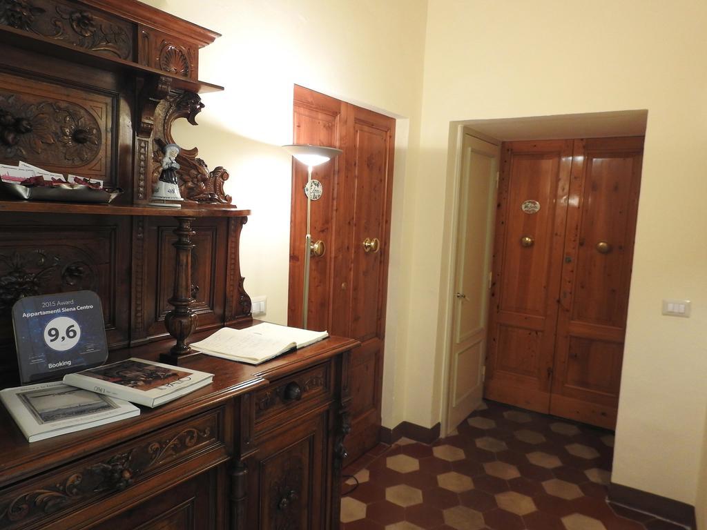 Appartamenti Siena Centro ภายนอก รูปภาพ